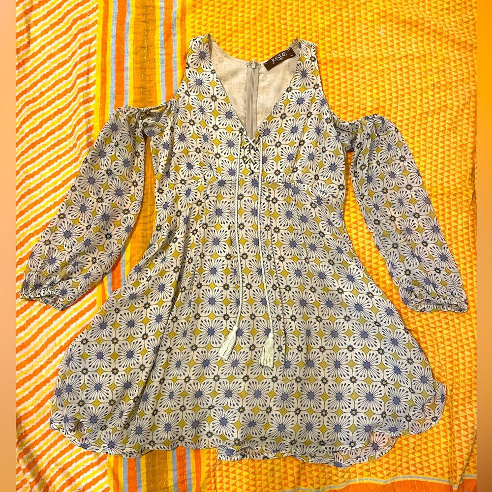 Jondie Dress size L Floral Yellow & Blue